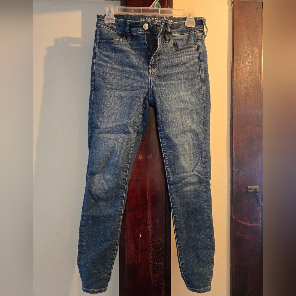 American Eagle High-Rise Jeans